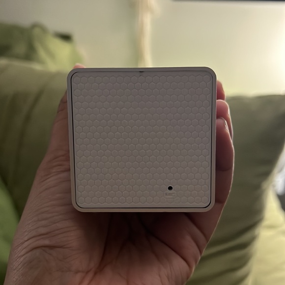 Brand new in box xd design vibe wireless speaker - Picture 2 of 3